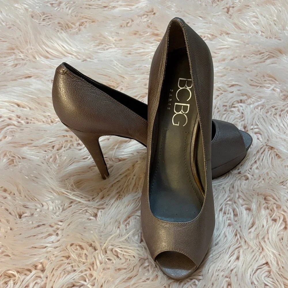 BCBG Paris Metallic Peep Toe Heels - Picture 4 of 4